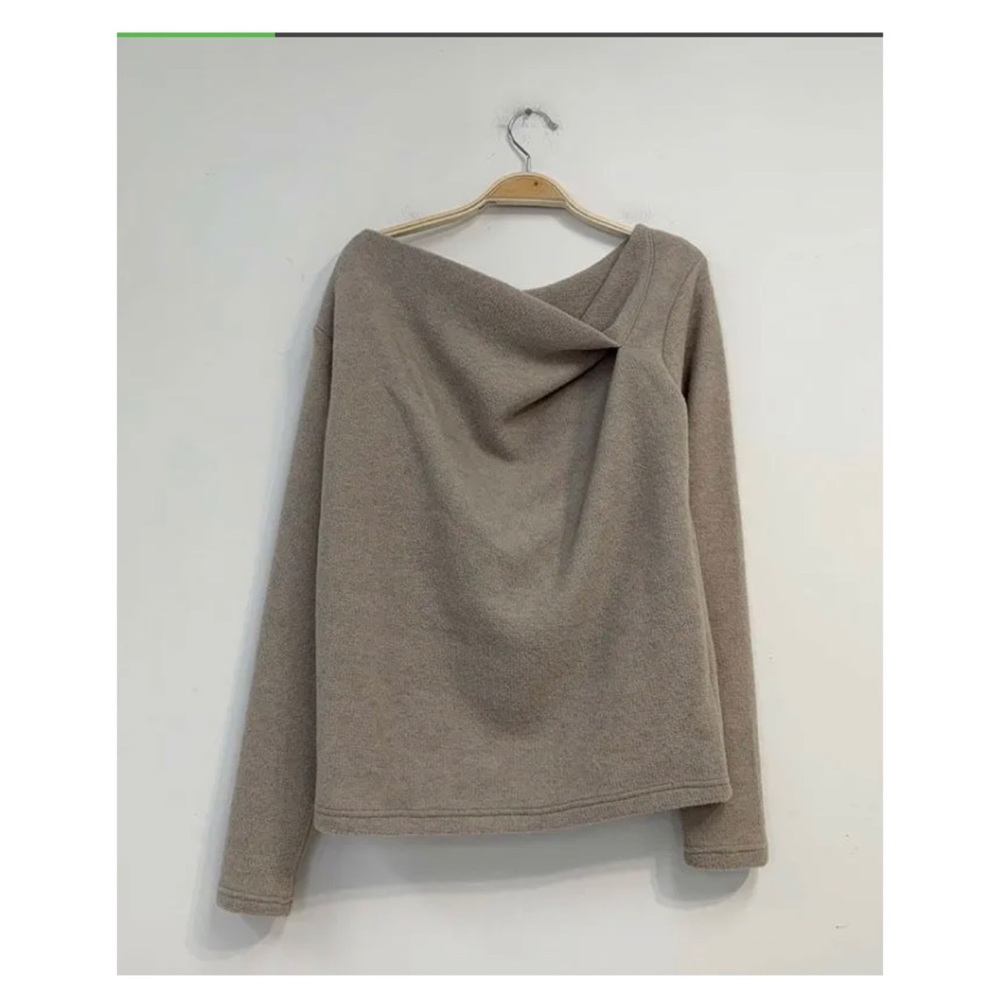 5🌟 “Ava” Knit Sweater in Taupe - Picture 3 of 3